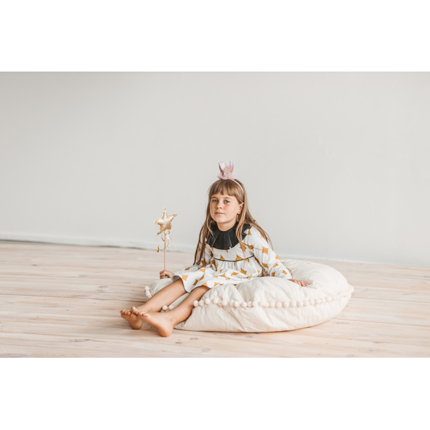 MINI CAMP grindų pagalvė | pieno POMPOM