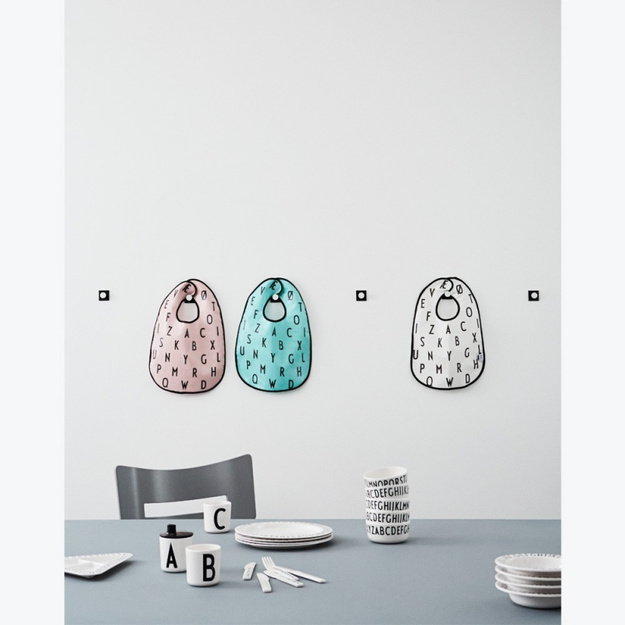 DESIGN LETTERS dangtelis puodeliui juodas