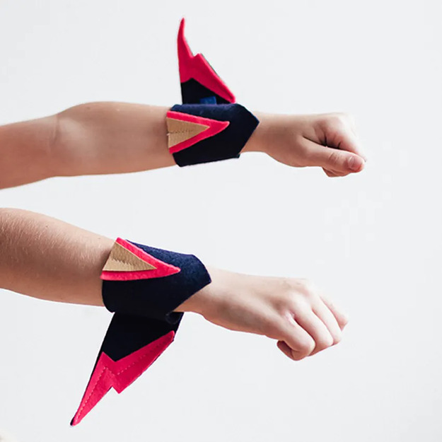 CHERRY BANDITS kaukė | Super herojė